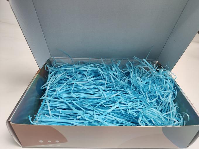 Drukowanie grawerowane Kompatybilne papierowe wycinki kręgosłupkowe Raffia Papier rozdrobniony do wypełniania dekoracyjnego 7